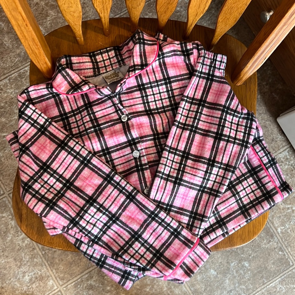 Girls Flannel Pajama Set